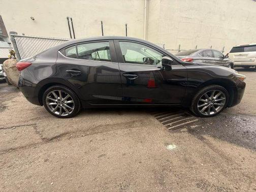 2018 Mazda Mazda3 Touring