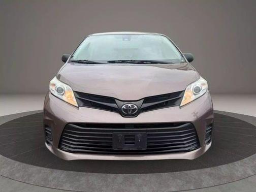2020 Toyota Sienna L