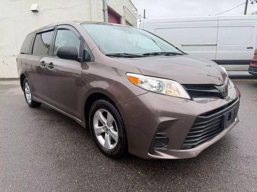 2020 Toyota Sienna L
