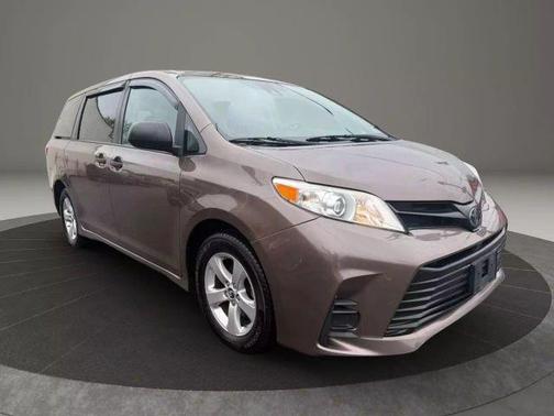 2020 Toyota Sienna L