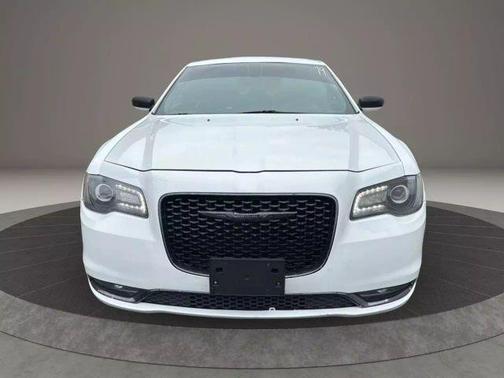 2016 Chrysler 300 S