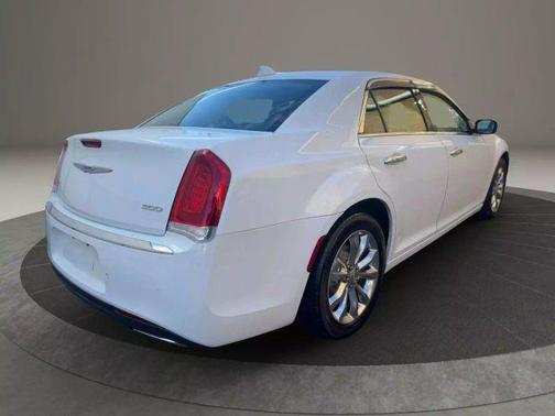 2018 Chrysler 300 Limited