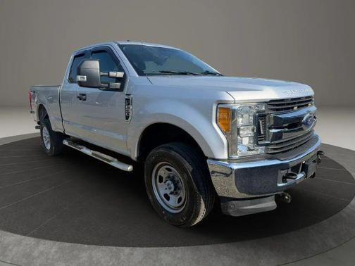 Silver 2017 Ford F-250 XLT