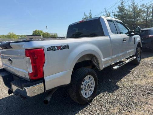 Silver 2017 Ford F-250 XLT