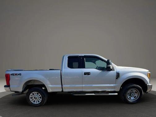 Silver 2017 Ford F-250 XLT