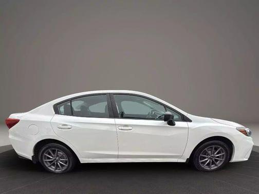 2018 Subaru Impreza 2.0i