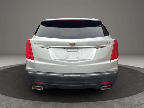 2017 Cadillac XT5 Base
