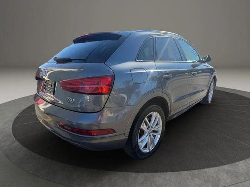 2017 Audi Q3 2.0T Premium