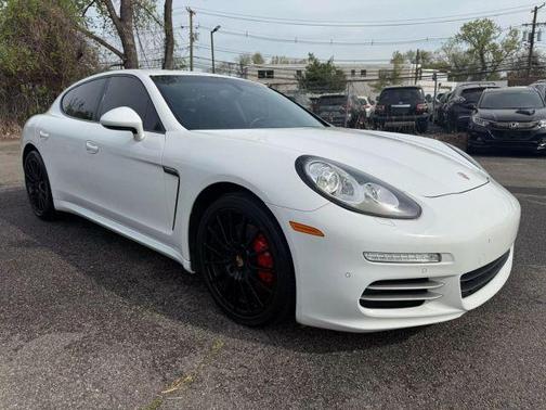 2014 Porsche Panamera 4