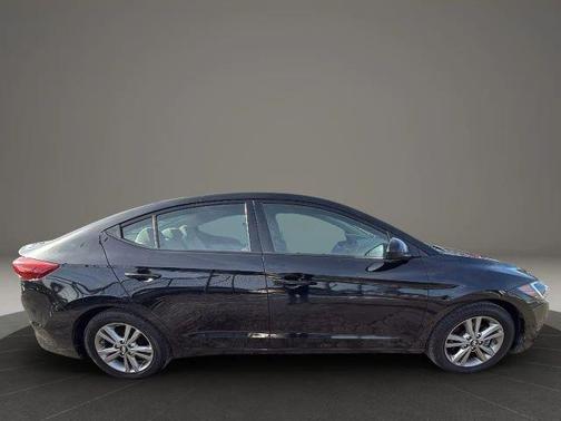 2017 Hyundai ELANTRA Value Edition