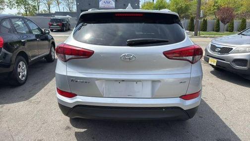 2018 Hyundai TUCSON SEL