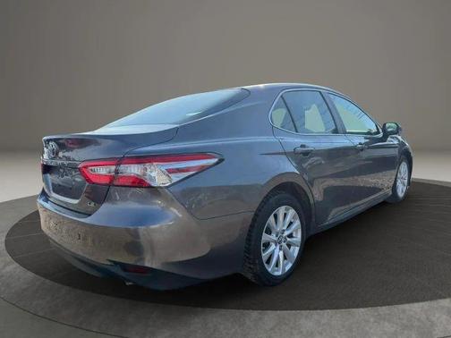 Gray 2018 Toyota Camry LE