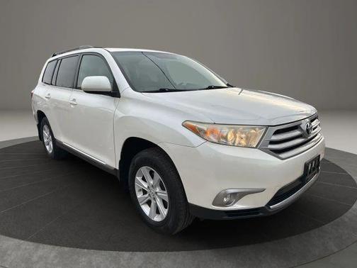 2012 Toyota Highlander SE