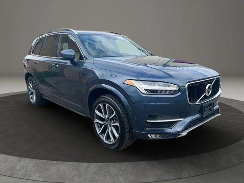 2019 Volvo XC90 T6 Momentum