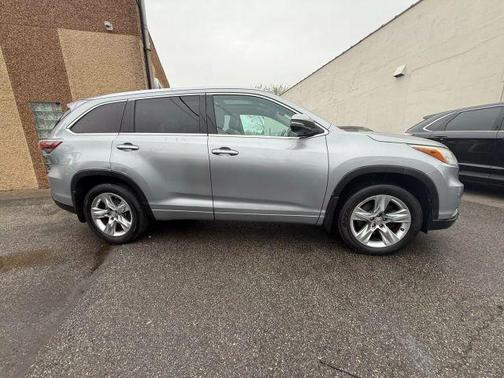 2014 Toyota Highlander Limited Platinum