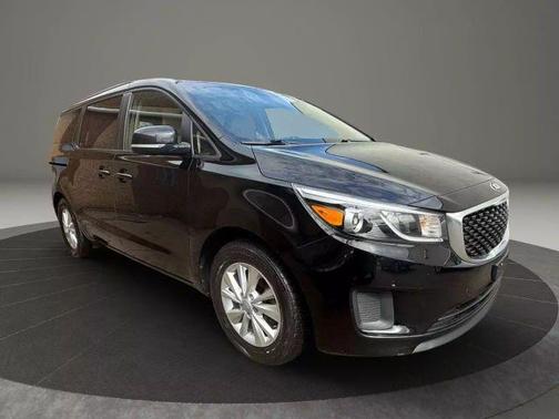 2017 Kia Sedona LX