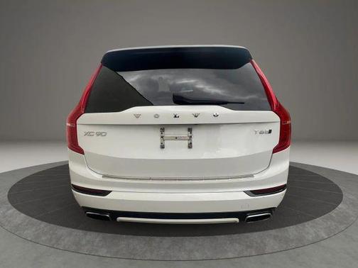White 2017 Volvo XC90 T6 R-Design