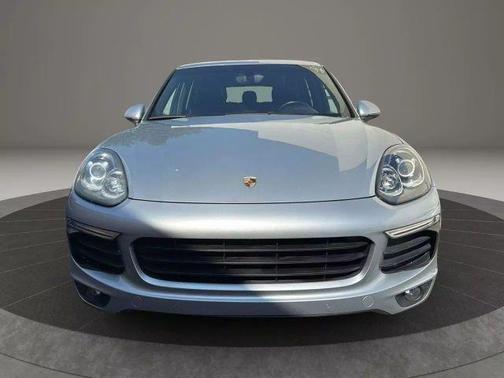 2016 Porsche Cayenne Base