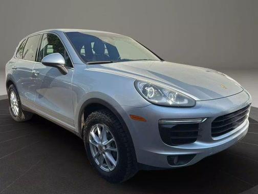 2016 Porsche Cayenne Base