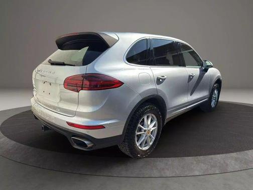 2016 Porsche Cayenne Base