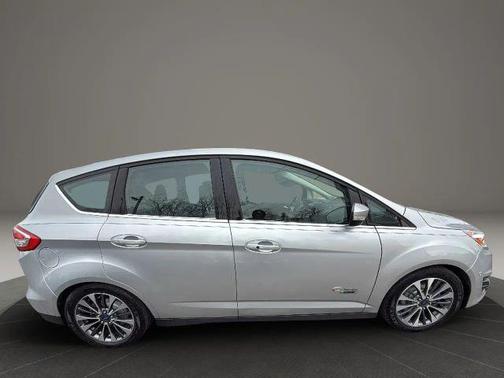 2017 Ford C-Max Energi Titanium