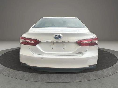 2018 Toyota Camry Hybrid XLE