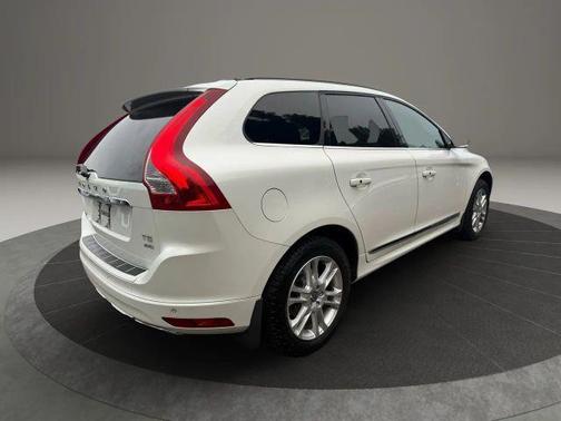 2015 Volvo XC60 T5 Platinum