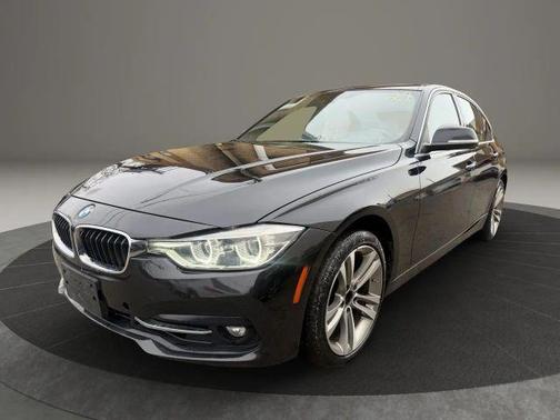 2017 BMW 330 i xDrive