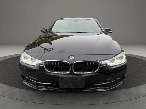 2017 BMW 330 i xDrive