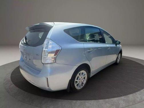 2014 Toyota Prius v Two