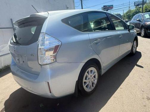 2014 Toyota Prius v Two