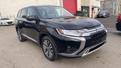 2020 Mitsubishi Outlander ES