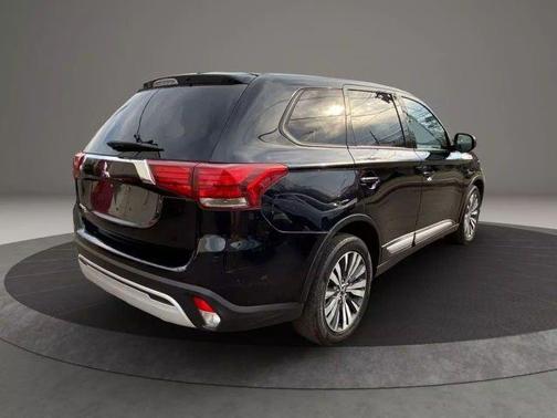 2020 Mitsubishi Outlander ES