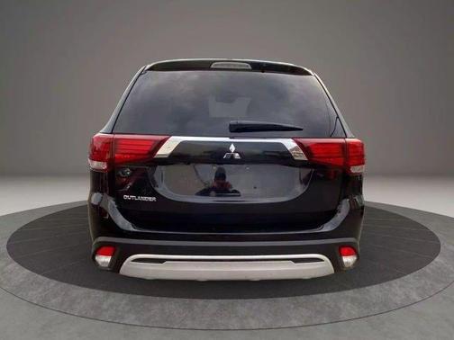 2020 Mitsubishi Outlander ES