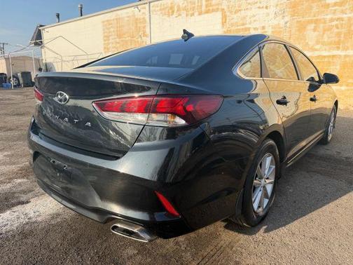 2019 Hyundai SONATA SE