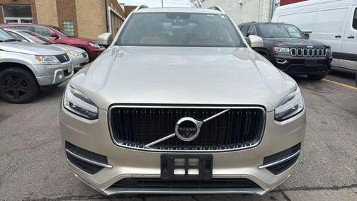 2017 Volvo XC90 T6 Momentum