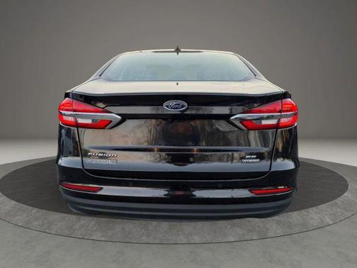 2020 Ford Fusion Hybrid SE