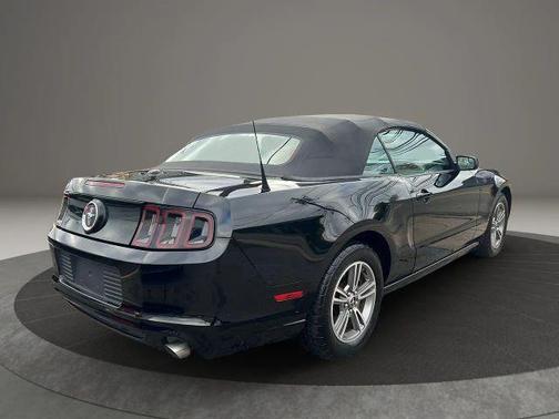 2013 Ford Mustang V6 Premium