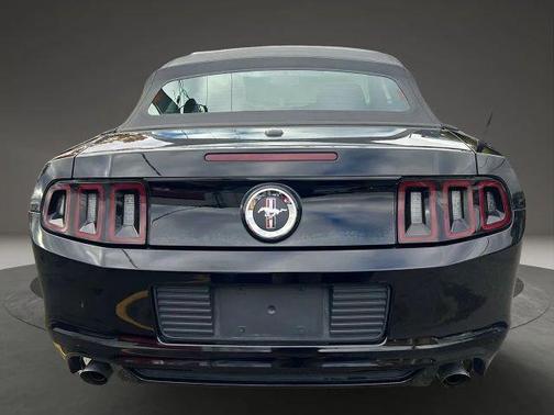 2013 Ford Mustang V6 Premium