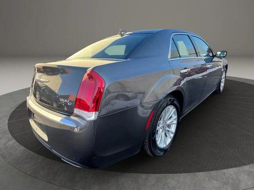 2017 Chrysler 300C Base