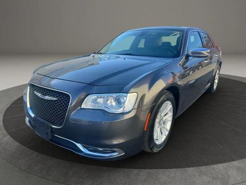 2017 Chrysler 300C Base