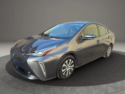 2022 Toyota Prius LE