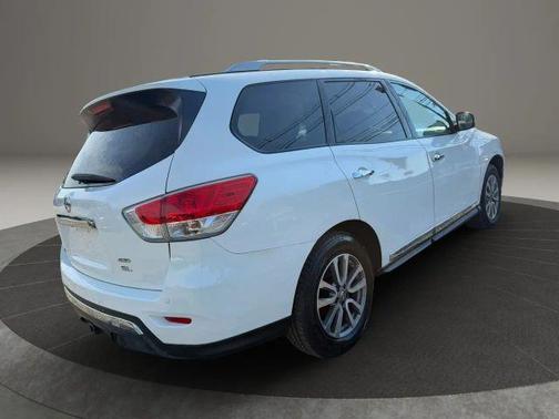 Glacier White 2015 Nissan Pathfinder SL