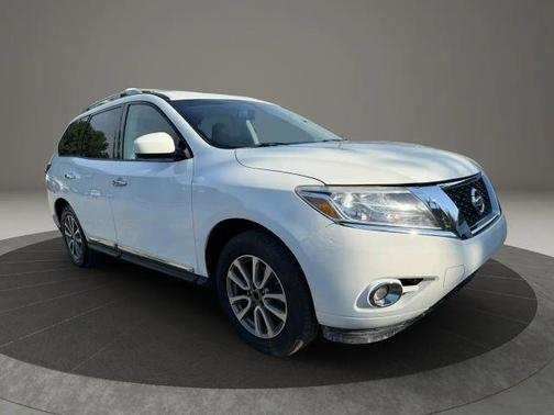 Glacier White 2015 Nissan Pathfinder SL