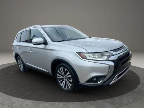 Silver 2019 Mitsubishi Outlander SEL