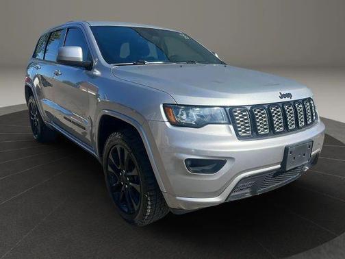 2017 Jeep Grand Cherokee Altitude