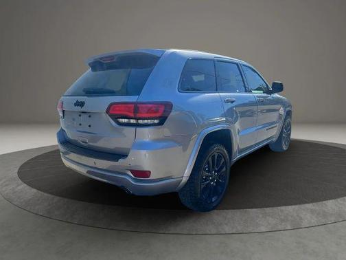 2017 Jeep Grand Cherokee Altitude