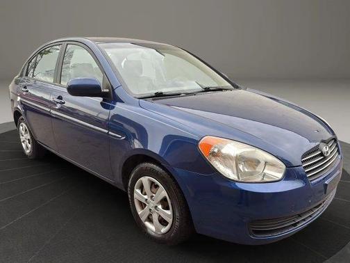 2010 Hyundai Accent GLS