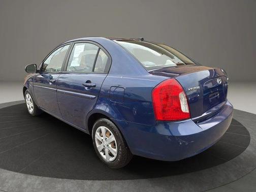 2010 Hyundai Accent GLS