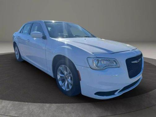 2019 Chrysler 300 Touring